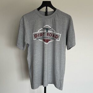 Dirt Road Anthem Graphic Tee Gray Short Sleeve Size L